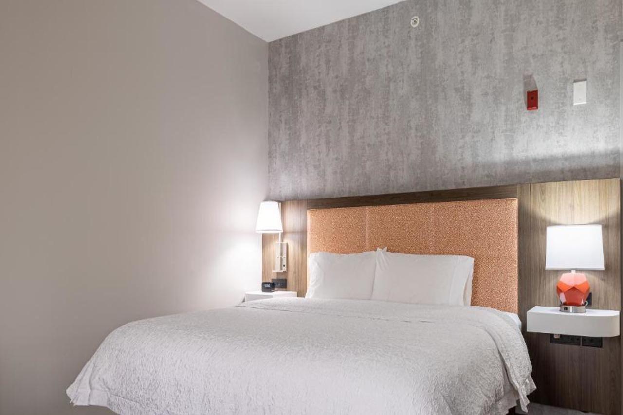 Hampton Inn Knoxville-West At Cedar Bluff Экстерьер фото